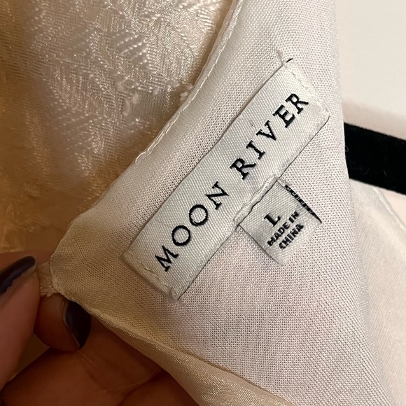 MOON RIVER Puff Sleeve Tiered Organza Pale Peach Midi Dress Size Large Feminjne - Picture 6 of 8